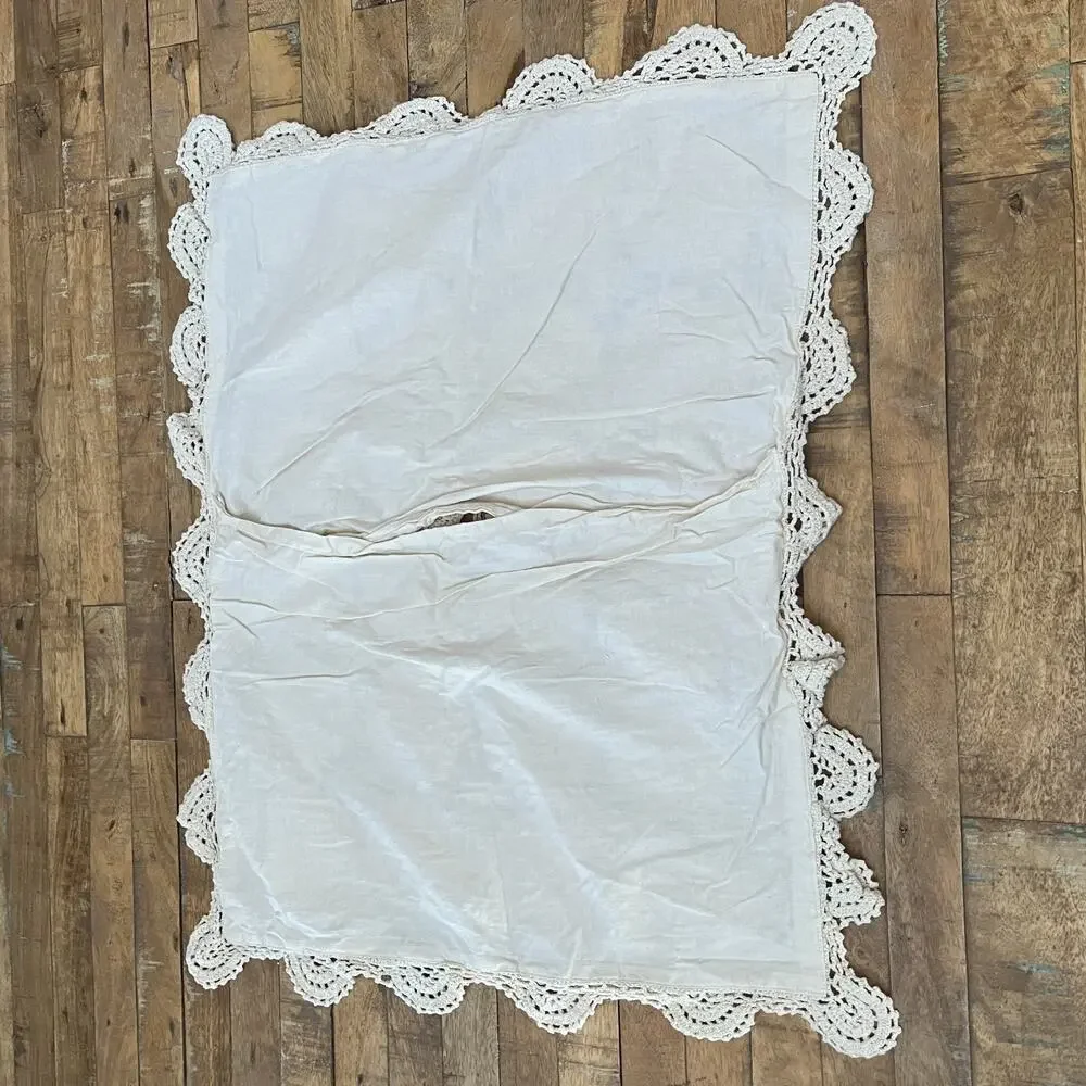 Vintage Hand Crochet Cotton 2 Standard Pillow Shams 25
